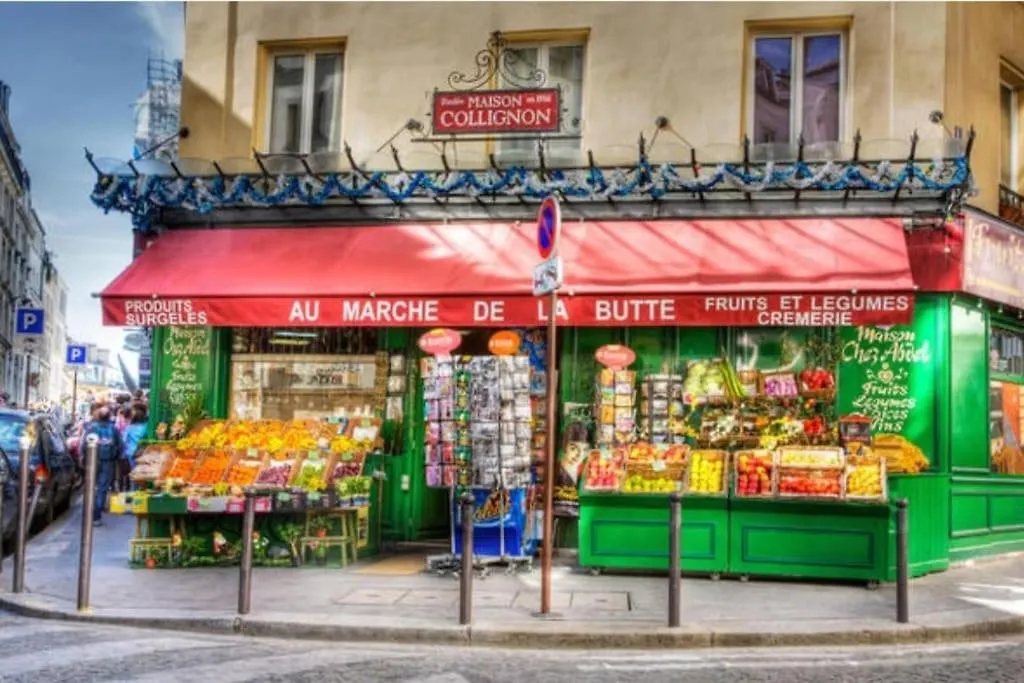 Amelie Poulain Studio In Heart Of Montmartre Paris Apartment
