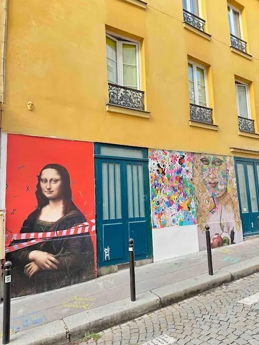 Amelie Poulain Studio In Heart Of Montmartre Paris