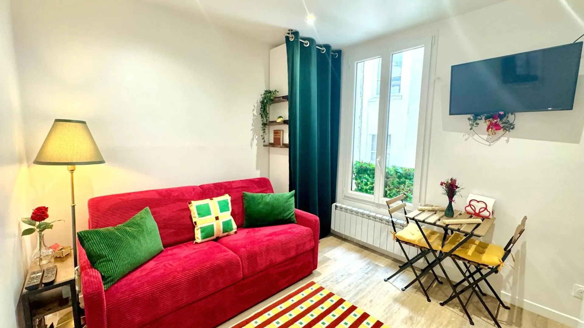 Apartment Amelie Poulain Studio In Heart Of Montmartre Paris